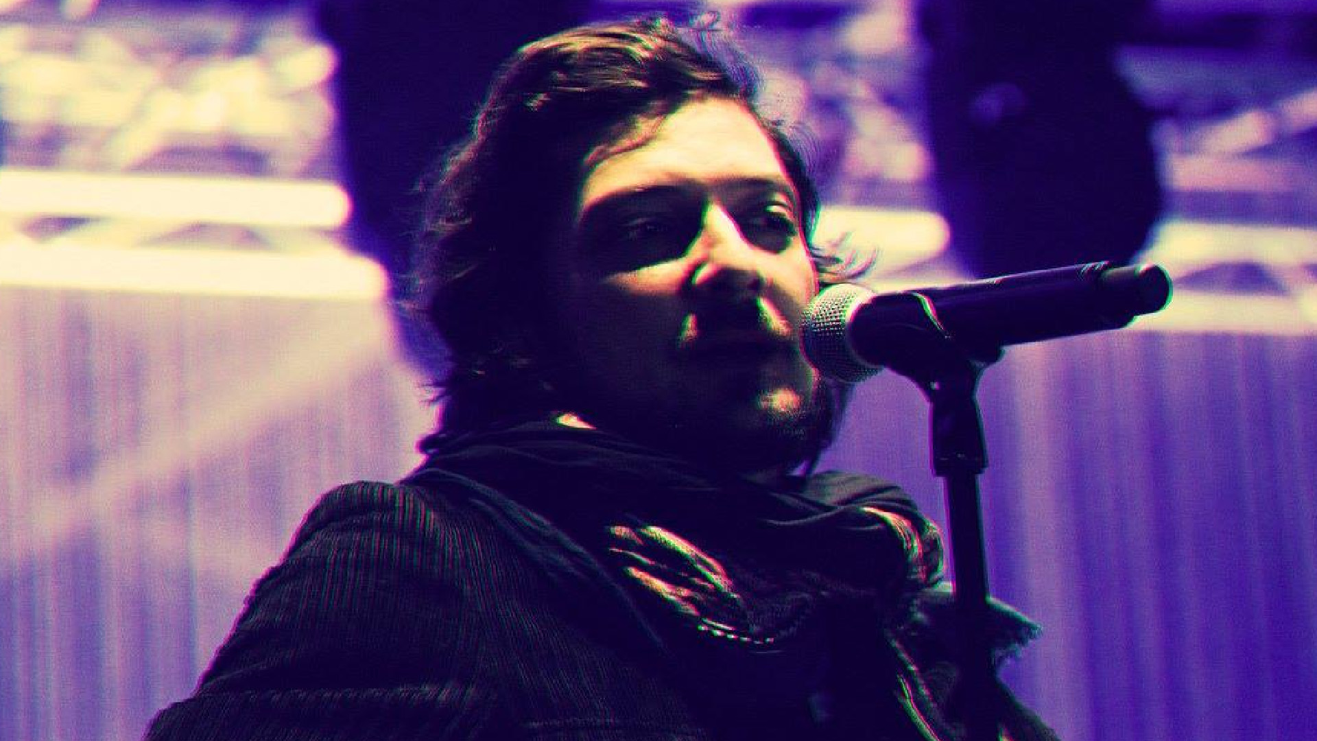 León Larregui reaparece en Twitter y afirma que es “su cuerpo y su elección” aplicarse vacuna contra COVID-19