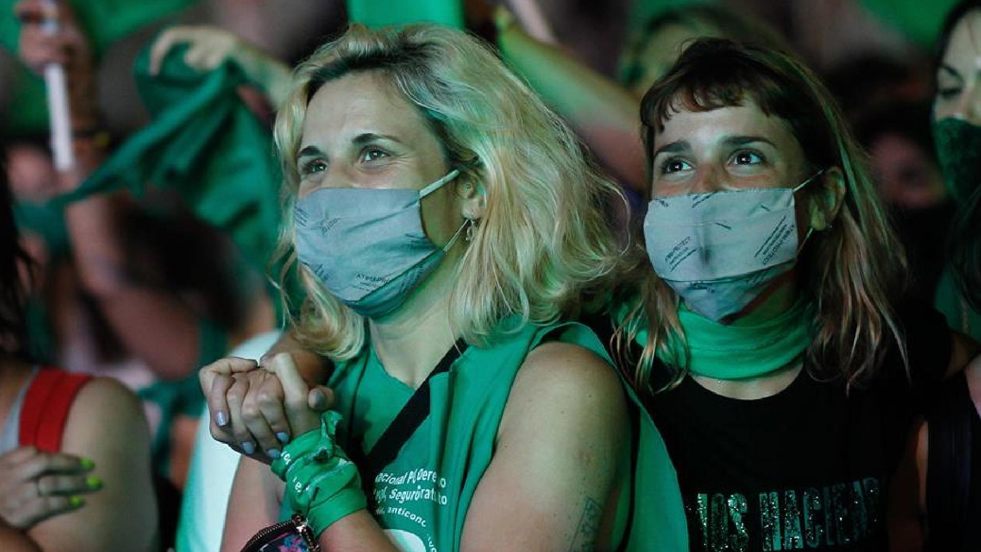 Ley que permite el aborto entra en vigor en Argentina