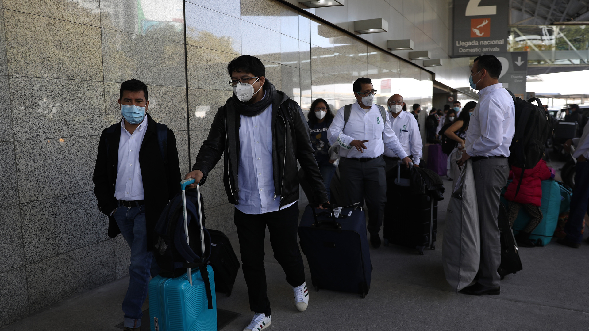 Personal sanitario viaja mil km para atención del COVID-19 en CDMX - llegada-de-personal-medico-para-la-atencion-de-covid-19-en-ciudad-de-mexico