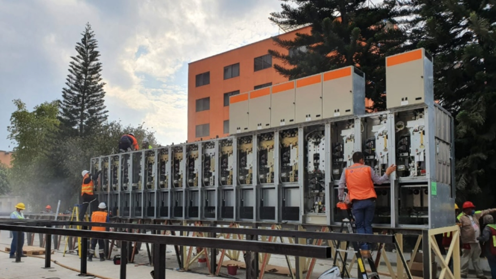 Monta CFE subestación de potencia para restablecer suministro eléctrico en el Metro