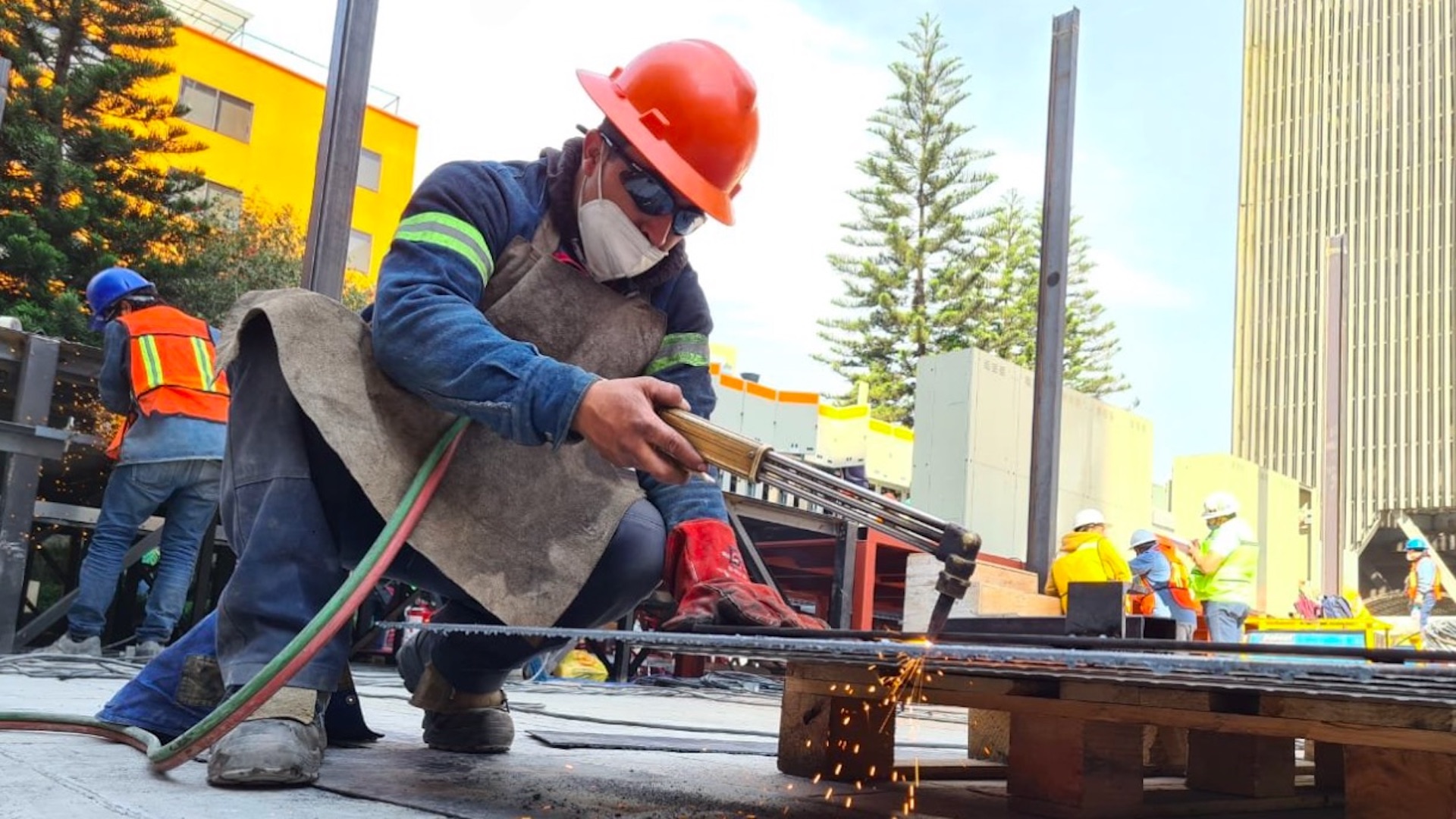 #Video Inicia el montaje del Puesto Central de Control de Energía Emergente del Metro tras incendio