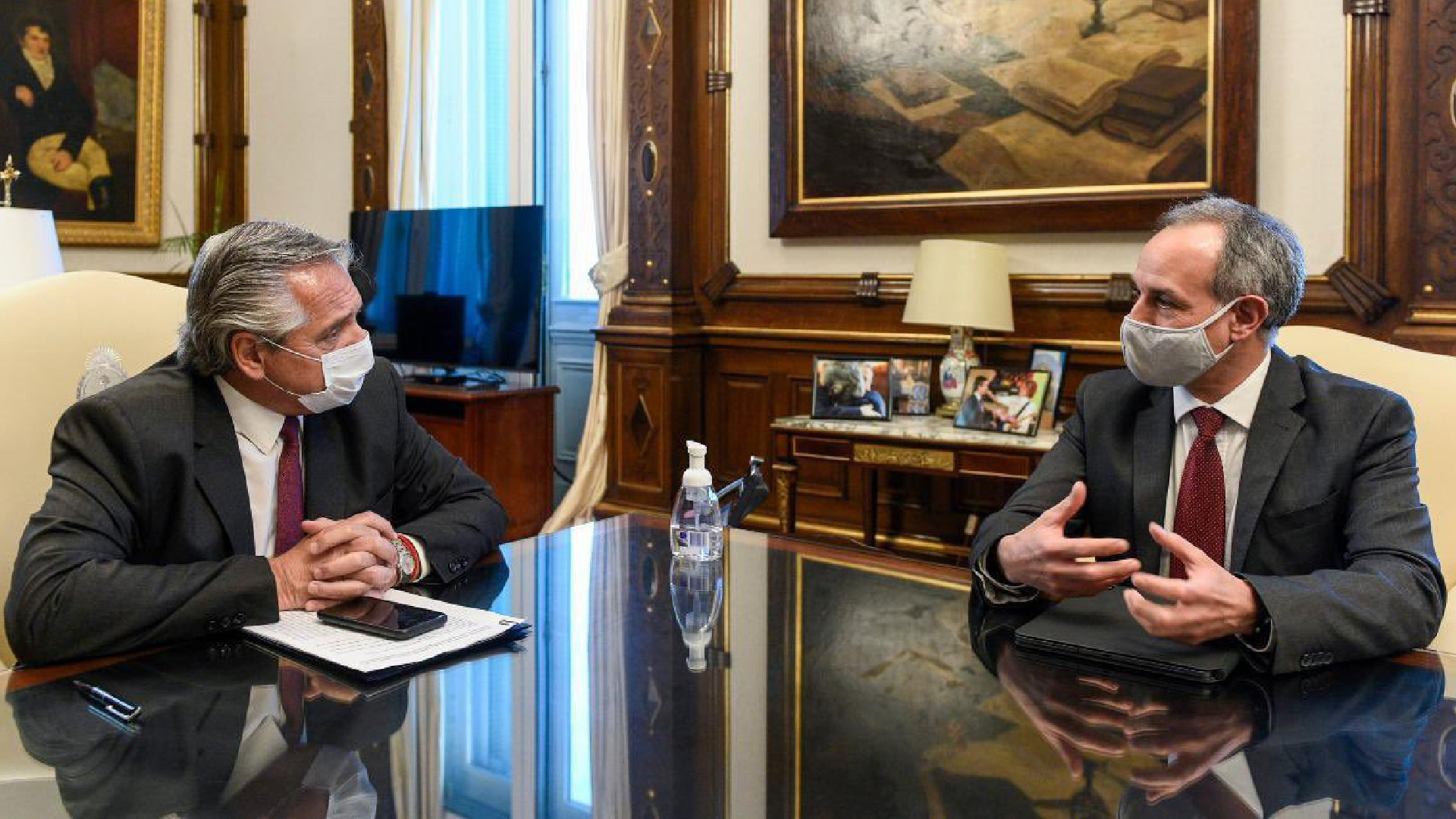 México analiza adquisición de vacuna rusa contra COVID-19; López-Gatell intercambia datos con Argentina