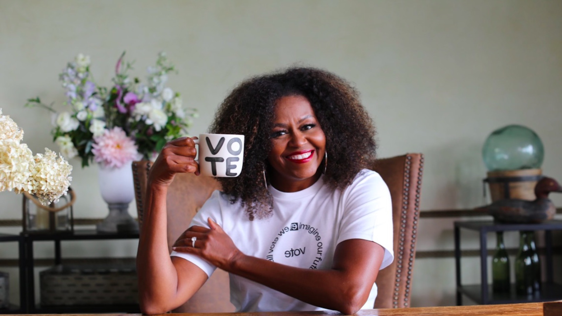 Michelle Obama pide a empresas de tecnología eliminar, permanentemente, cuentas de Donald Trump