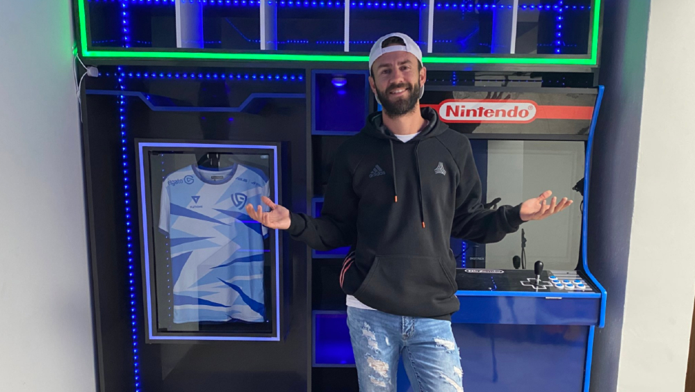 Miguel Layún anuncia la expansión de su equipo de eSports en Europa Miguel Layún anuncia la expansión de su equipo de eSports en Europa