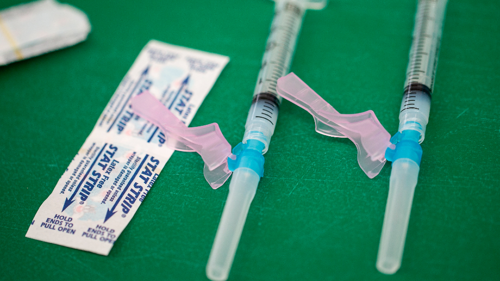 Vacunas ayudarán a controlar, no a erradicar el coronavirus: OMS