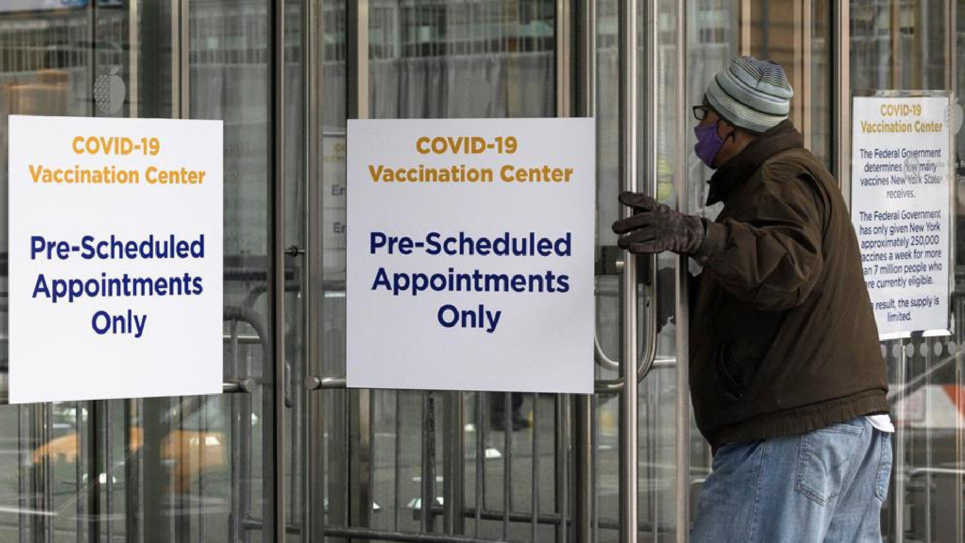 Nueva York se queda sin vacunas y detiene campaña de inmunización