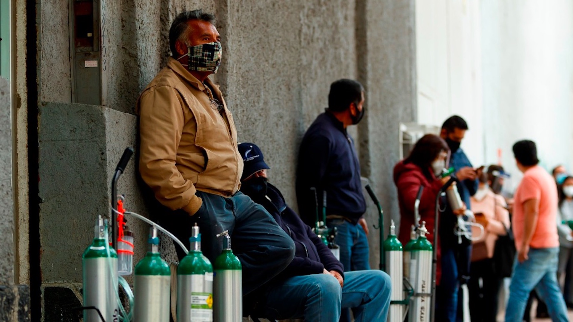 Lanzan campaña para recuperar tanques de oxígeno ante escasez por COVID-19 - oxigeno-en-mexico