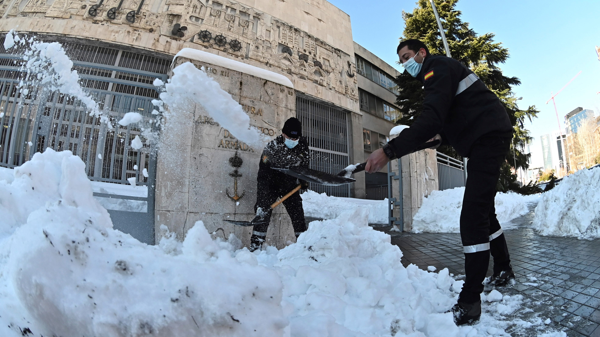 La nieve ya no es tan bonita ni divertida en Madrid después de diez días