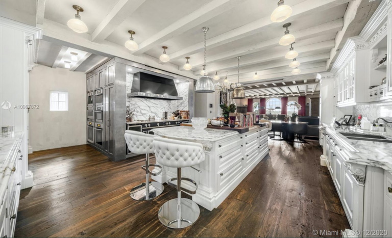 Phil Collins vende por 39 millones de dólares su mansión en Miami Beach - phil-collins-casa-miami-beach-2