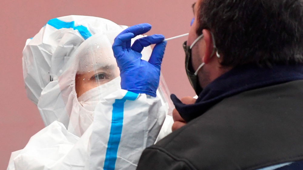 El mundo supera 93 millones de casos de COVID-19, con 40 millones de vacunados