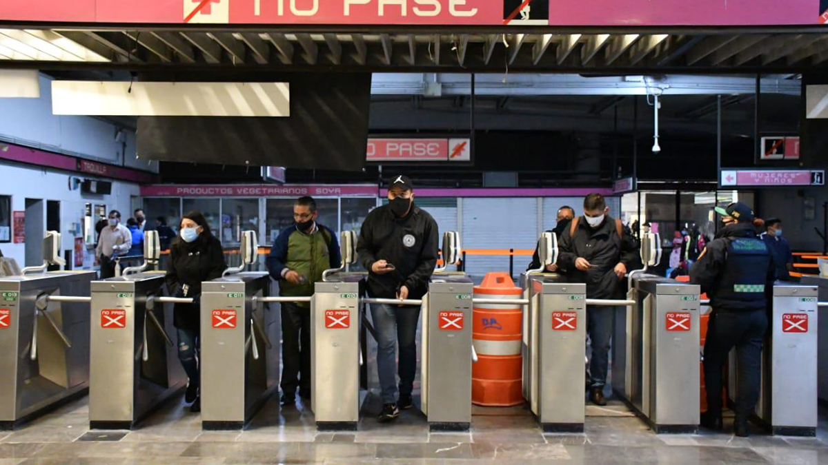 Metro de la CDMX alcanza 100 por ciento de afluencia en Líneas 1 y 3 pese a COVID-19