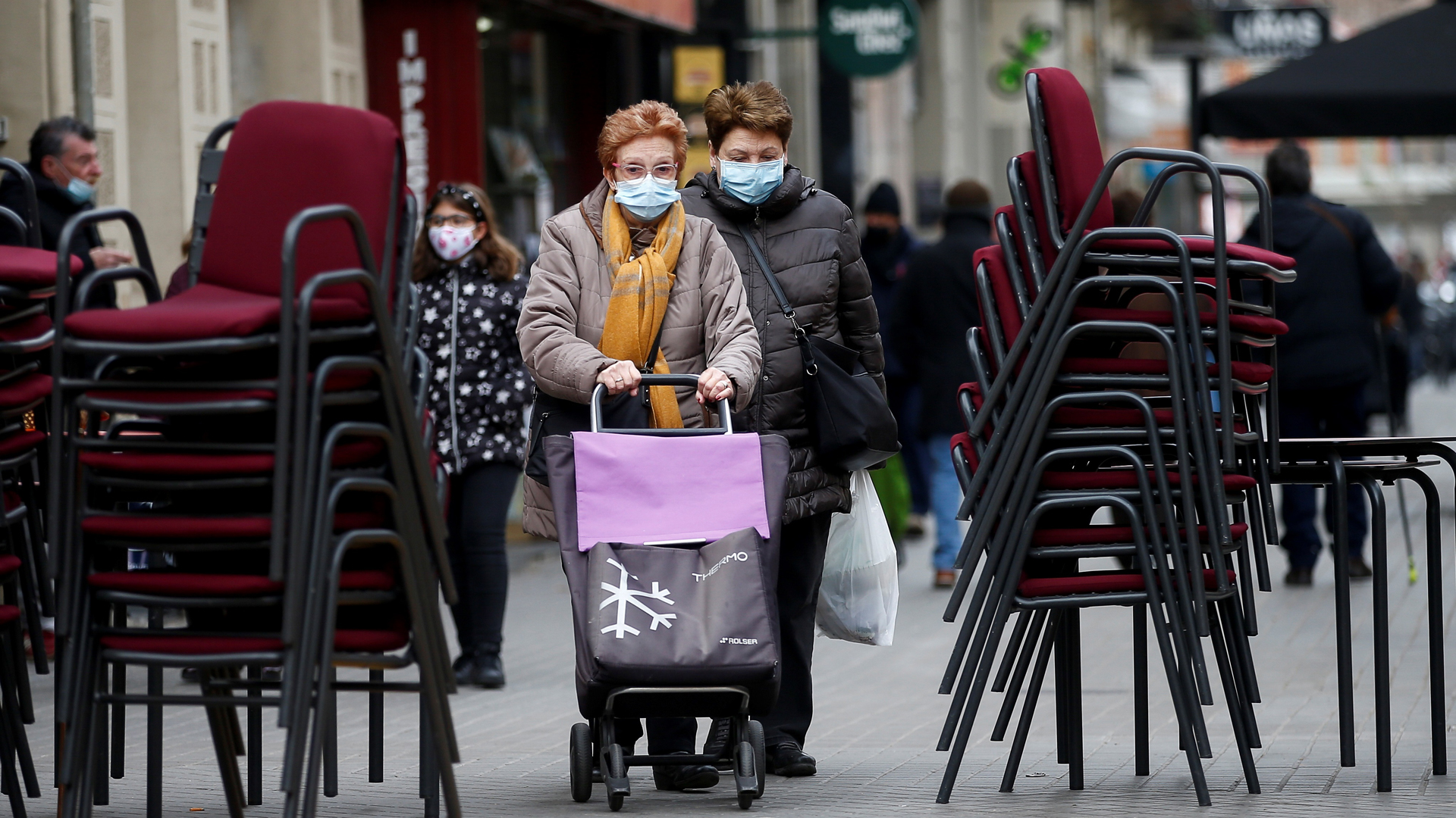 España duplica nivel de riesgo extremo en incidencia acumulada de COVID-19 España duplica nivel de riesgo extremo en incidencia acumulada de COVID-19