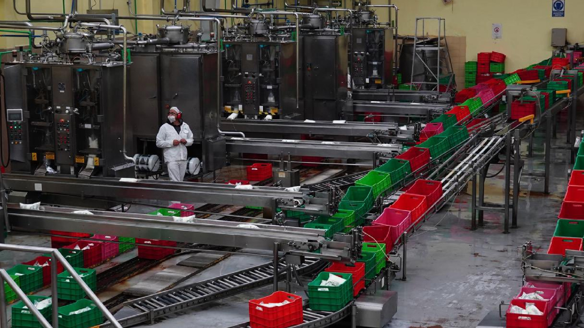 Suministro de leche Liconsa sufre retraso por falta de plástico para embolsar; afectaciones ya fueron subsanadas