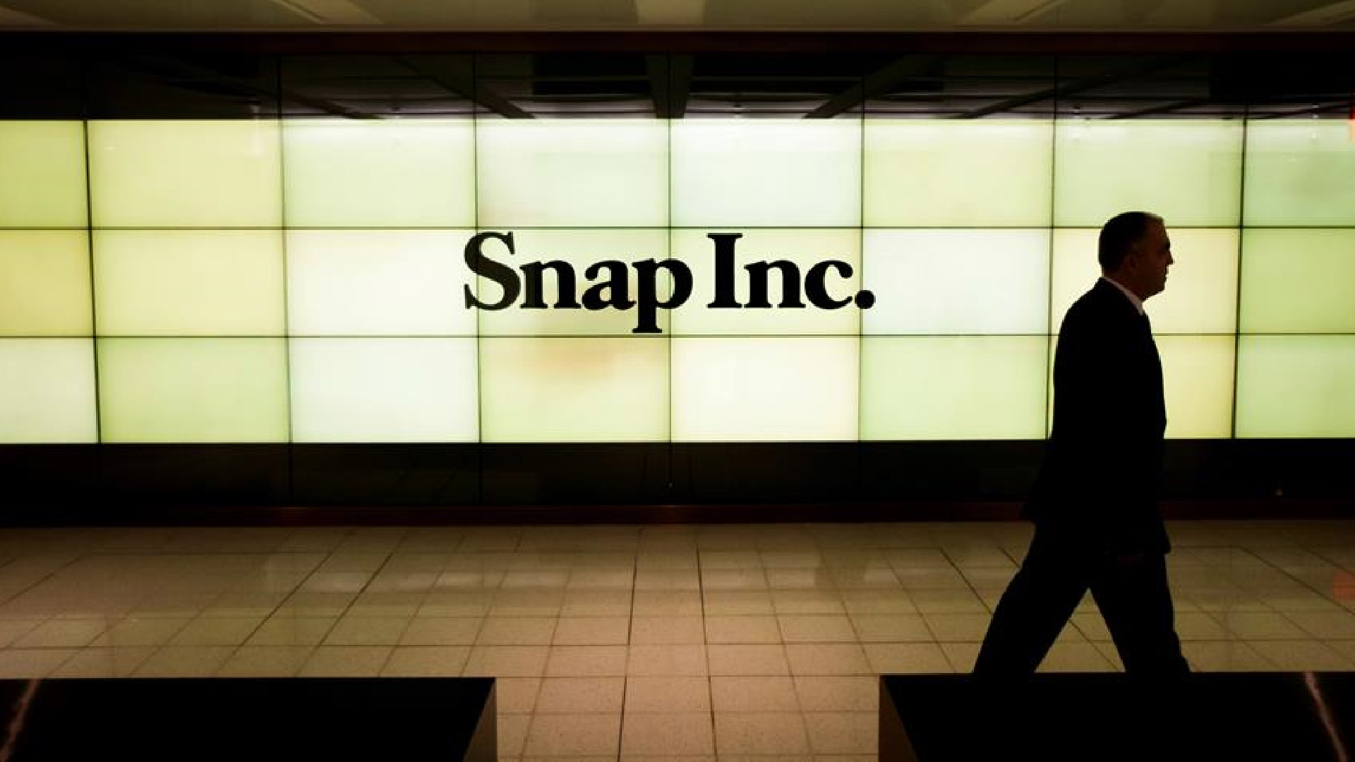 Snapchat suspende permanentemente la cuenta de Donald Trump