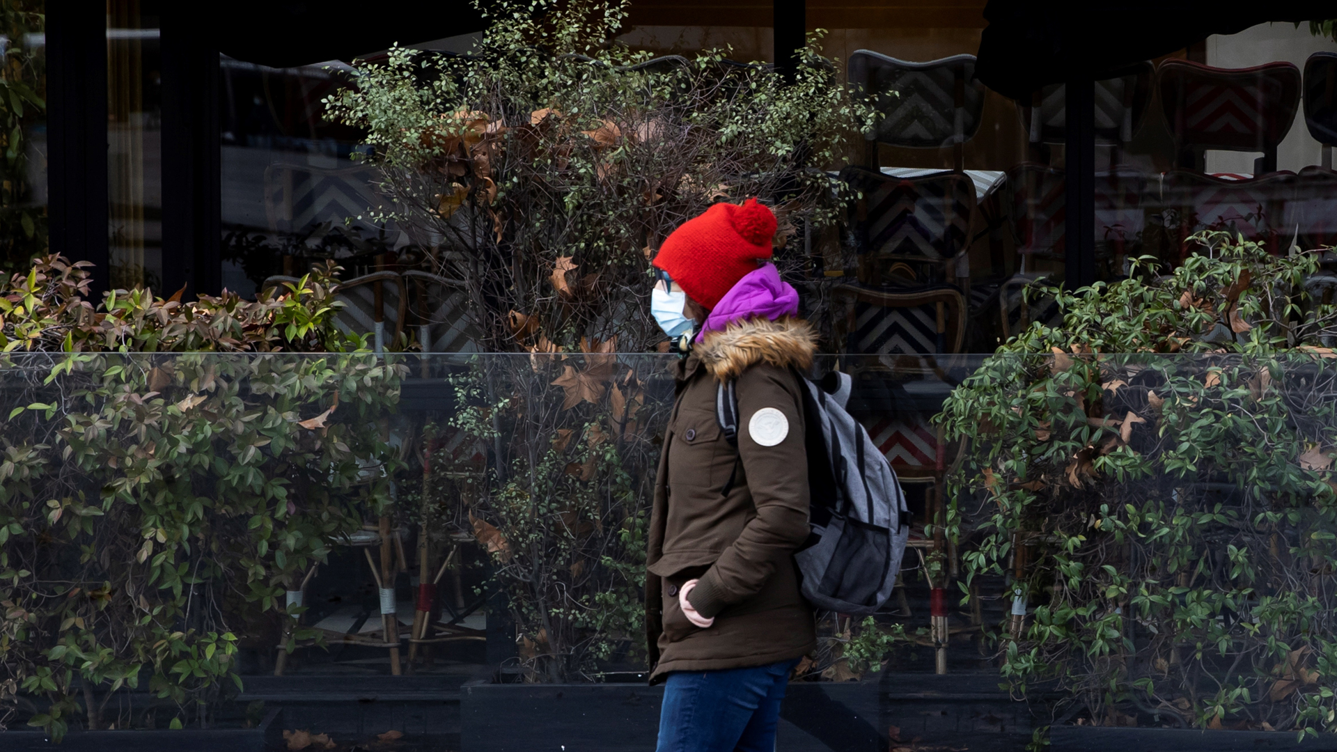 Continúa el aumento del COVID-19 en Francia con casi 27 mil casos en un día