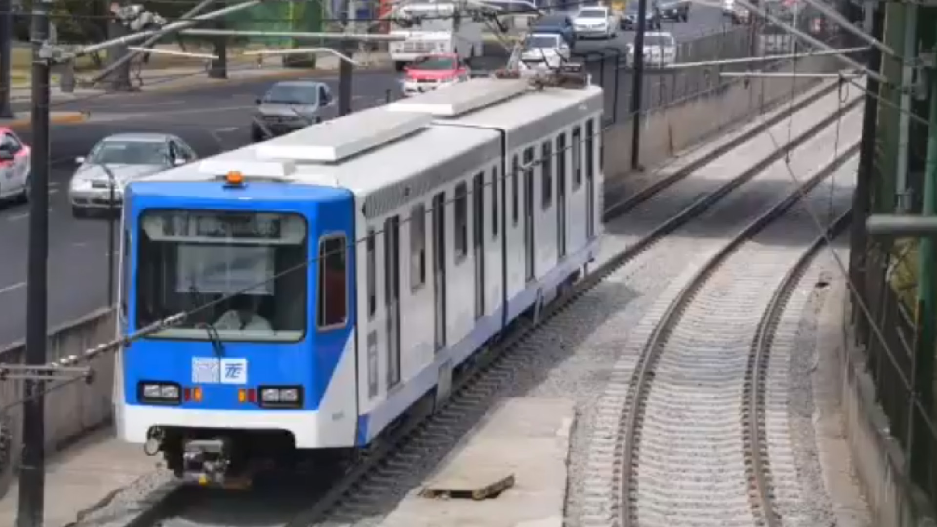 Reanudan parcialmente servicio del Tren Ligero tras falla eléctrica