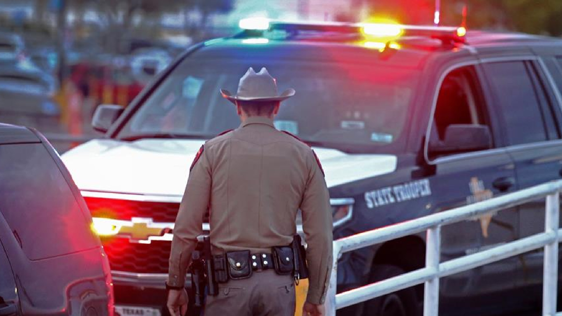 Un muerto y varios heridos deja tiroteo en iglesia Metodista de Texas