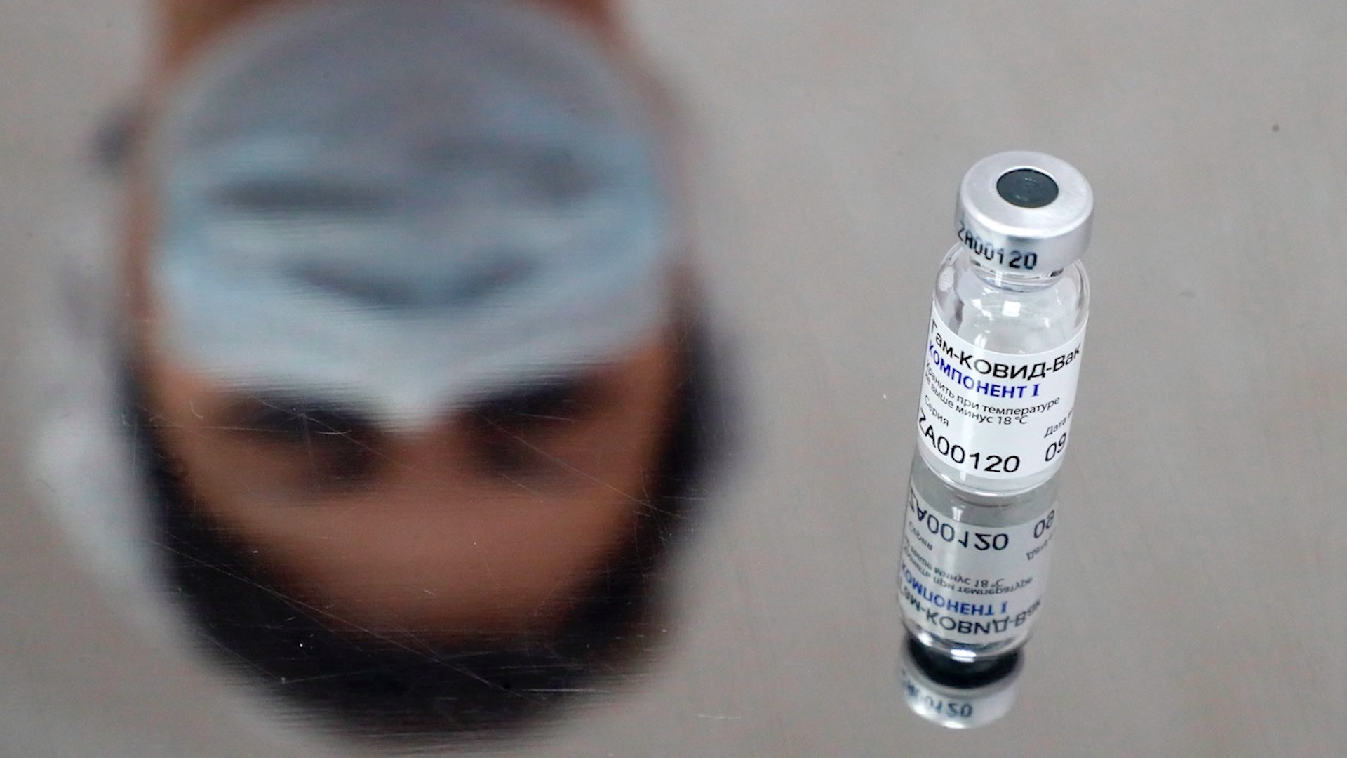 Vacuna Sputnik V se aprobará en México en los próximos días, confirma López-Gatell