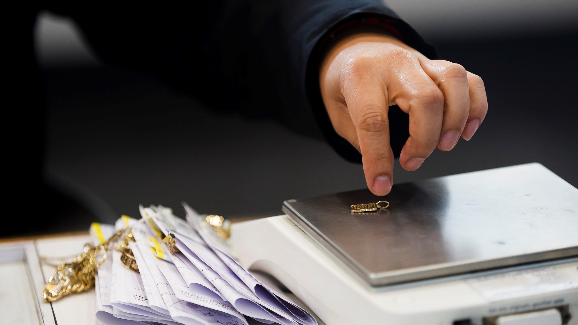 Mexicanos empeñan bienes para enfrentar atípica cuesta de enero en pandemia Mexicanos empeñan bienes para enfrentar atípica cuesta de enero en pandemia