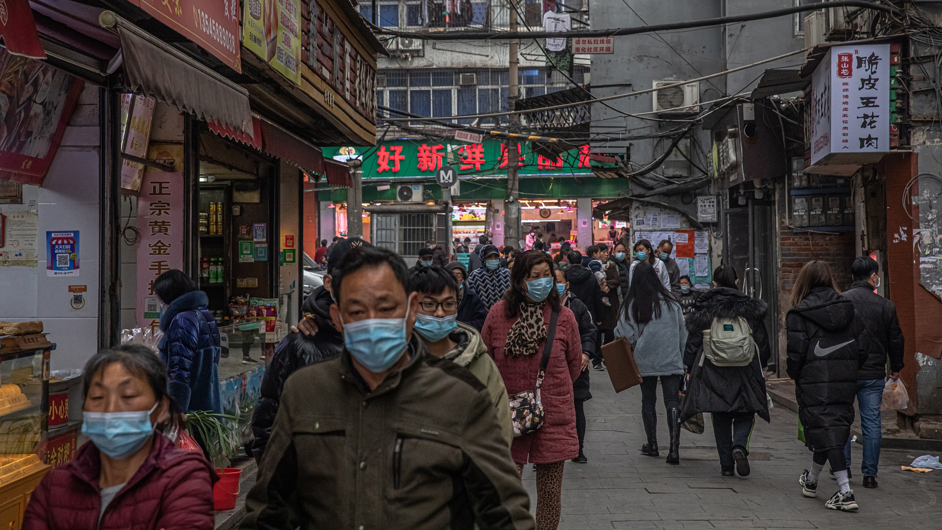Estudios vuelven a apuntar al mercado de Wuhan como el epicentro de la aparición del COVID-19 - vida-diaria-en-wuhan-a-un-ano-del-confinamiento-estricto-por-el-covid-19