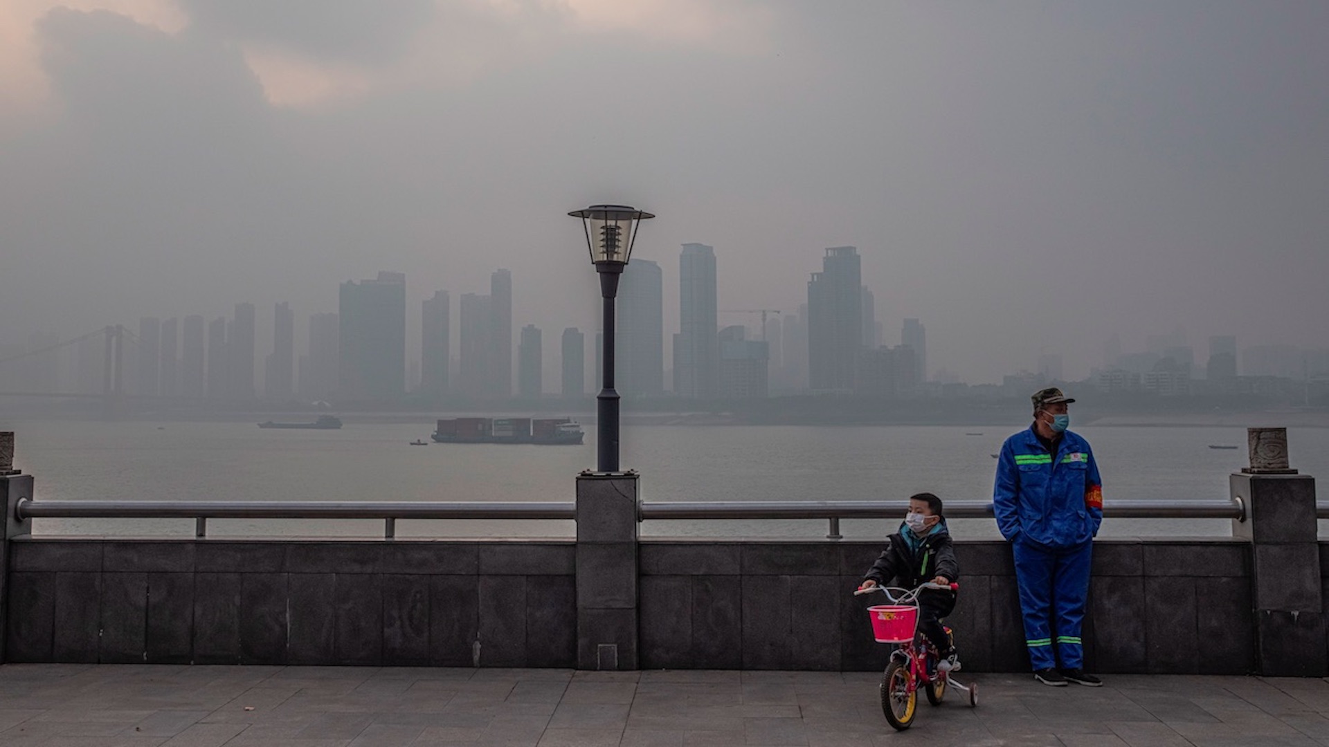 Wuhan cumple un año del cierre de 76 días tras descubrimiento del SARS-CoV-2