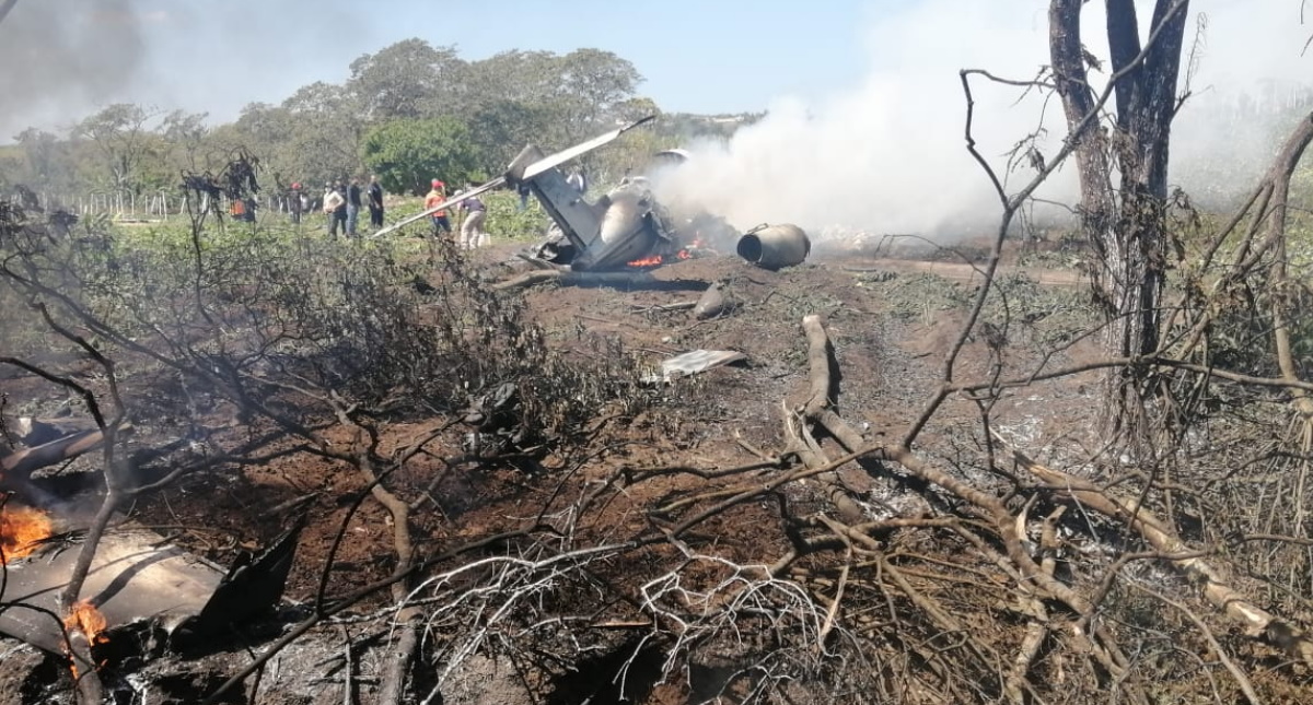 Se desploma LearJet de las Fuerza Aérea Mexicana en Veracruz; hay seis muertos - accidente-avioneta-veracruz-xalapa-3