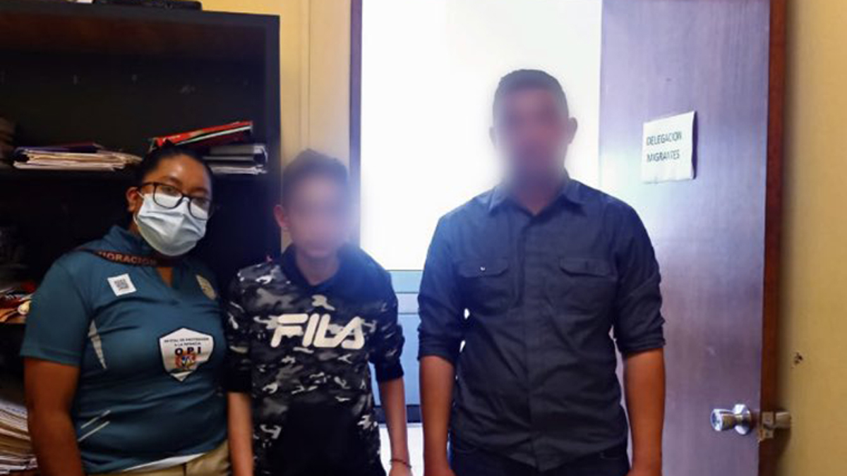 INM ayuda a cuatro niños hondureños a reencontrarse con su familia - adolescente-hondureno-reunificado-con-su-primo-en-monterrey