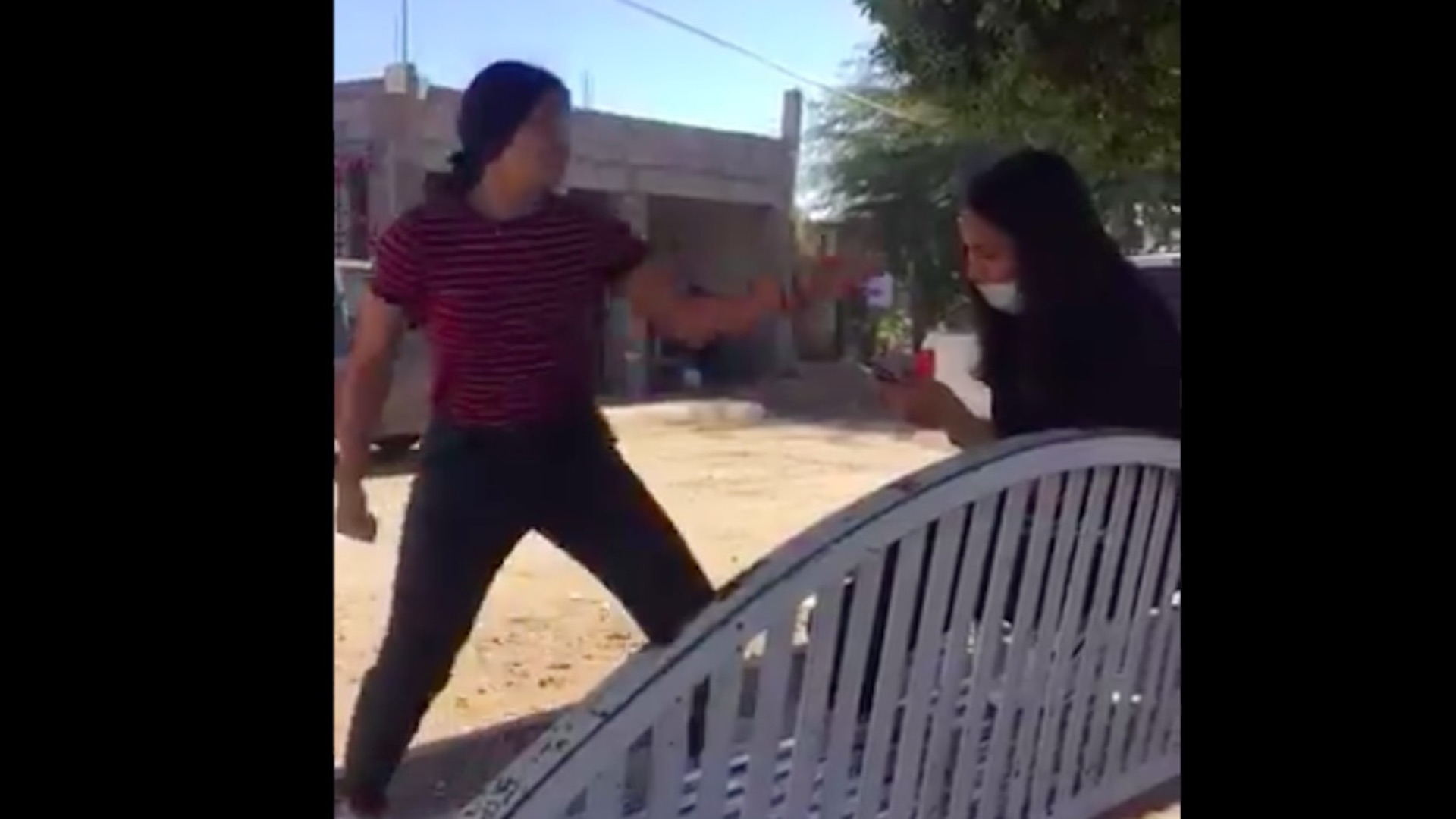 #Video Adolescente agrede brutalmente a otra en Hermosillo, Sonora