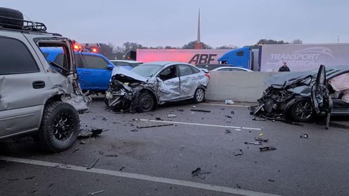 #Video Carambola de al menos 100 autos en Texas deja al menos seis muertos - autos-implicados-en-carambola-en-fort-worth-texas