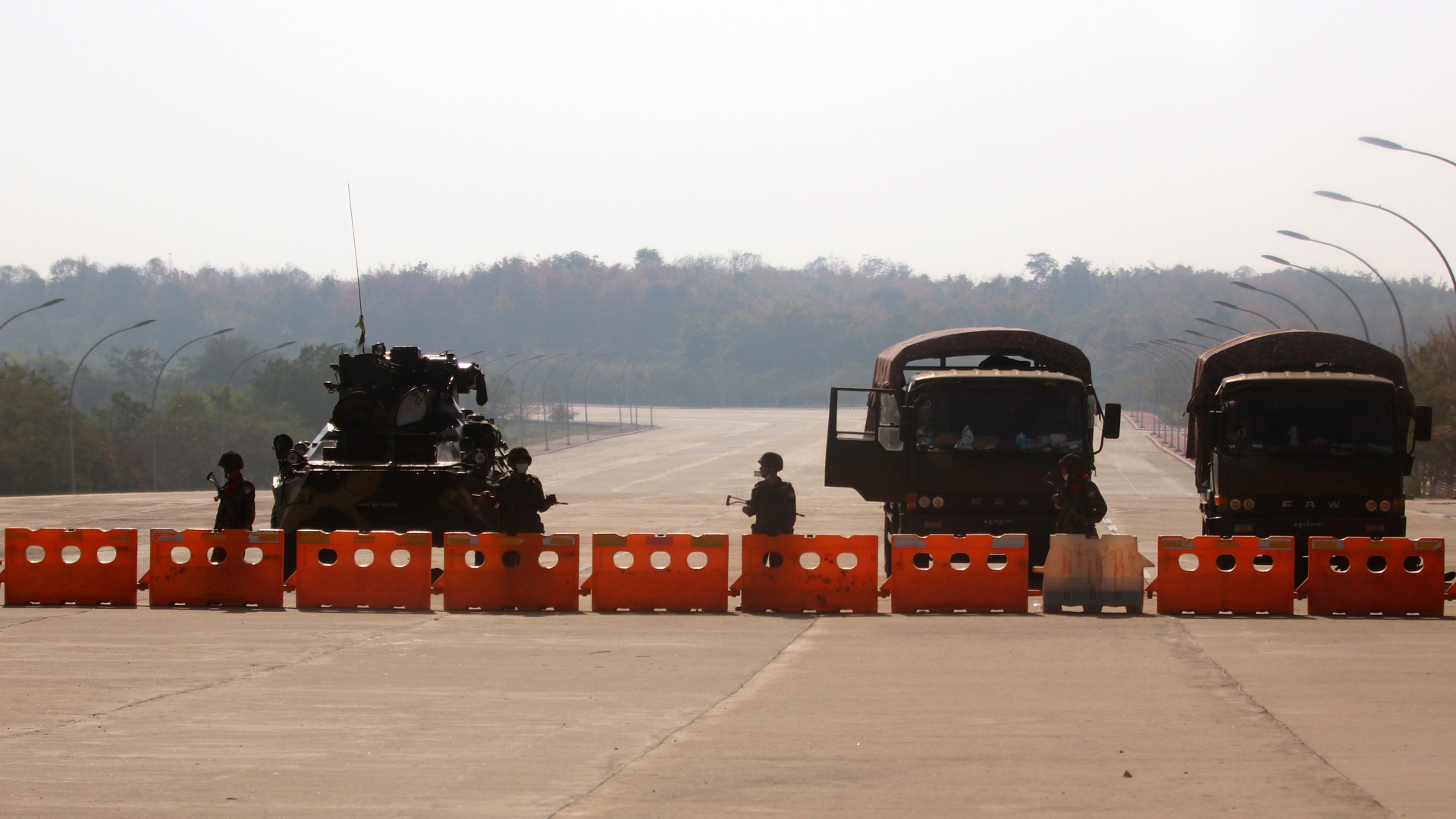 México condena golpe de estado en Birmania