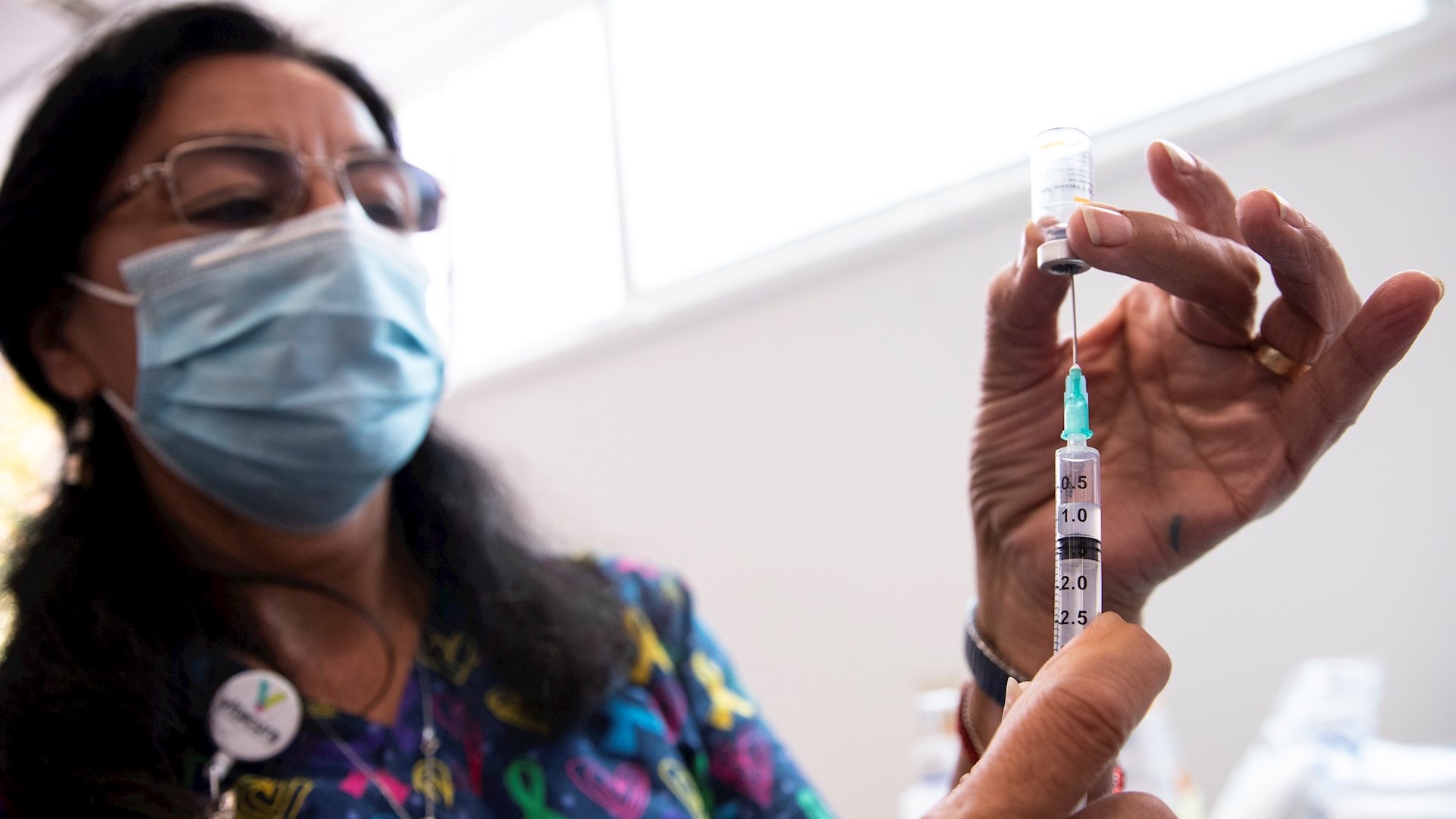 Chile, líder indiscutible de la vacunación en Latinoamérica Chile, líder indiscutible de la vacunación en Latinoamérica