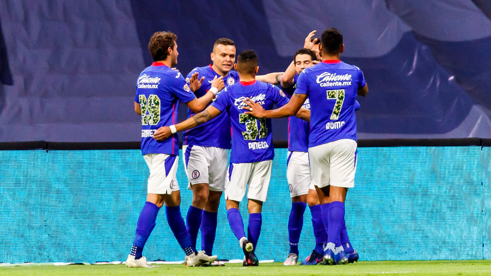 Cruz Azul vence a Toluca y acumula cinco triunfos consecutivos