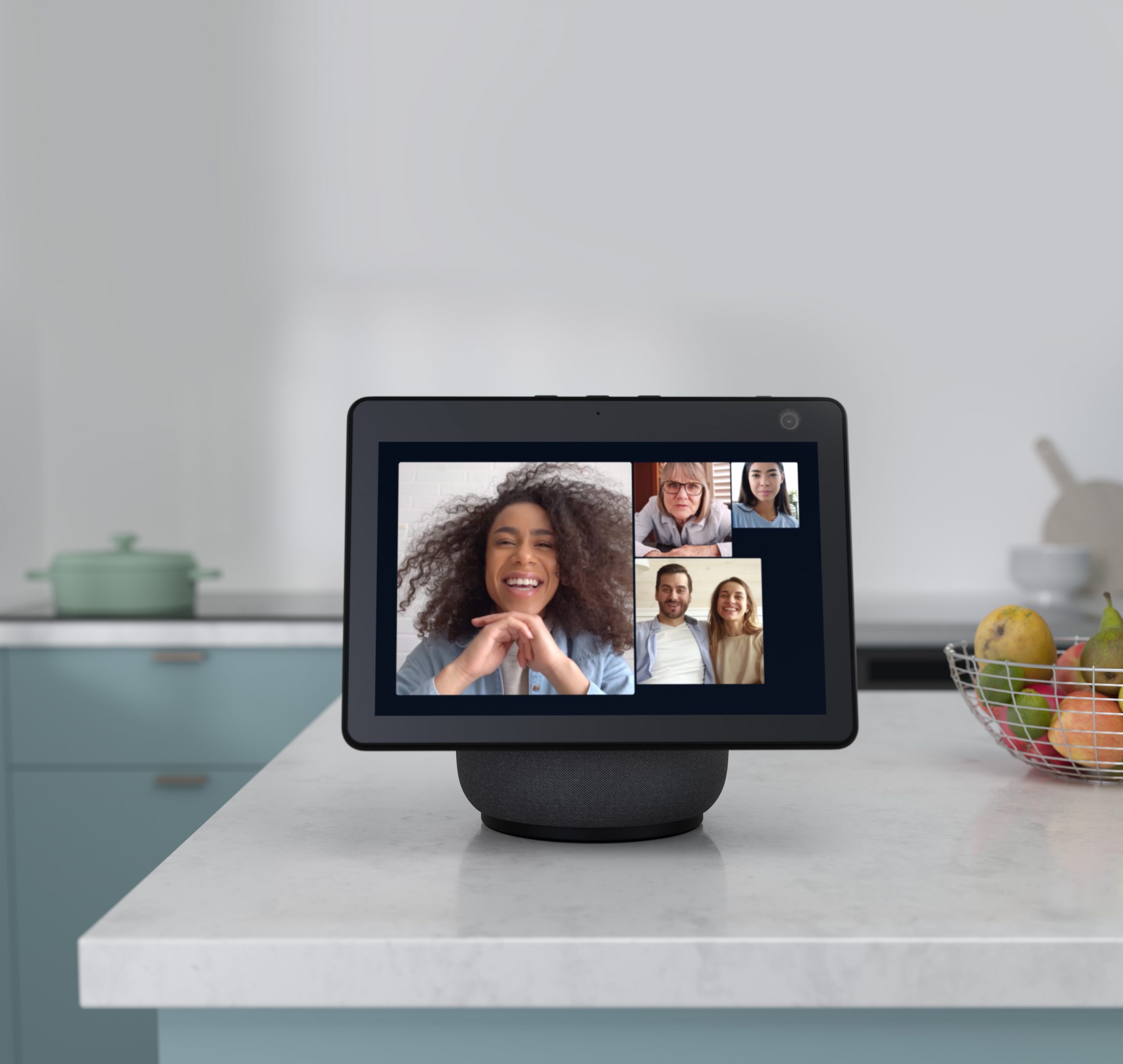 Echo Show 10, disponible desde este jueves en México - echo-show-10-negro-llamada-grupal-scaled