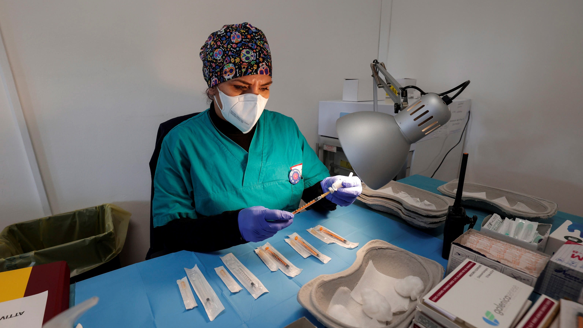 Italia vacunará a 10 millones de personas al mes a partir de abril