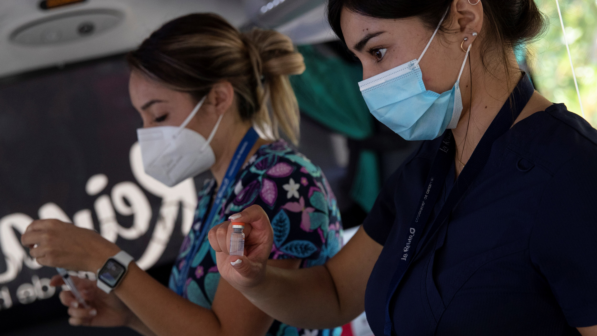 Chile vacuna a casi 1.4 millones de personas en una semana Chile vacuna a casi 1.4 millones de personas en una semana