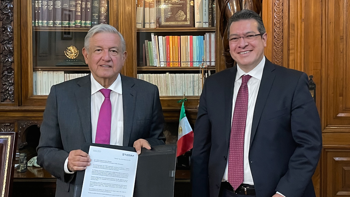 Gobernador de Tlaxcala suscribe con AMLO Acuerdo Nacional por la Democracia Gobernador de Tlaxcala suscribe con AMLO Acuerdo Nacional por la Democracia