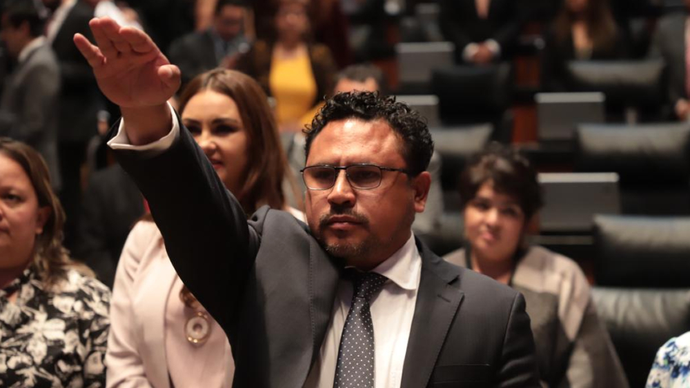 Murió Gustavo Pérez, comisionado de Cofece, por COVID-19