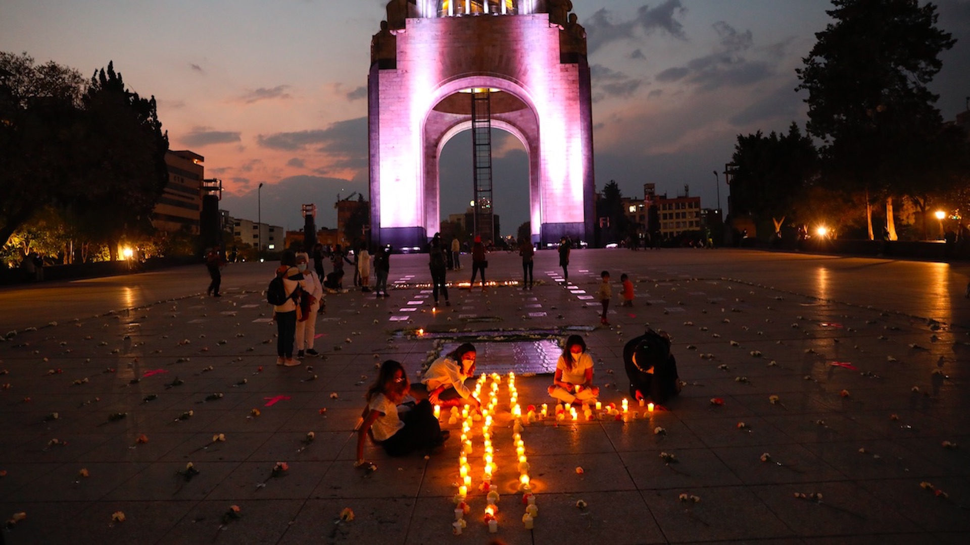 Realizan homenaje en memoria de Ingrid Escamilla a un año de su asesinato