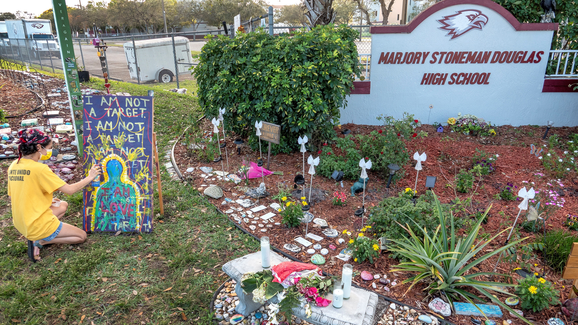 Error de jueza lleva a reiniciar selección del jurado por matanza de Parkland Error de jueza lleva a reiniciar selección del jurado por matanza de Parkland