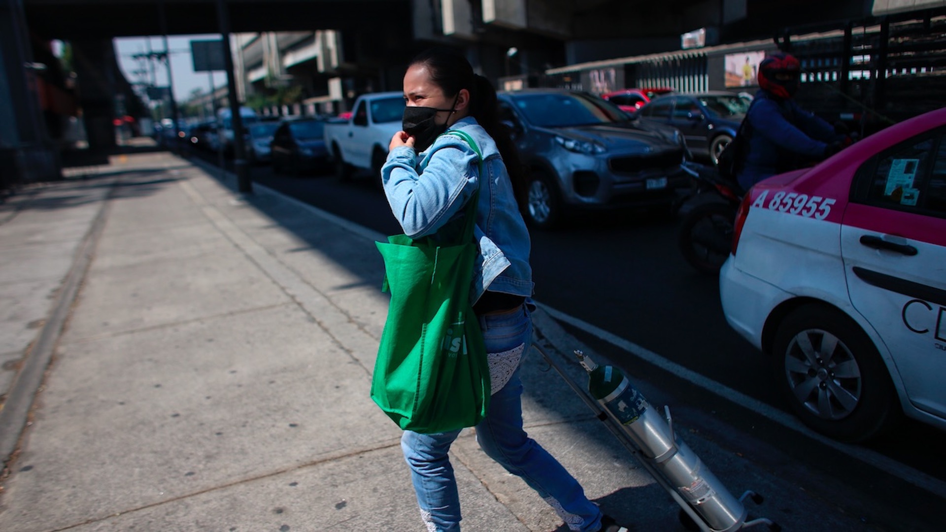 México registró en las últimas 24 horas 6 mil 797 casos positivos y 712 muertos por COVID-19