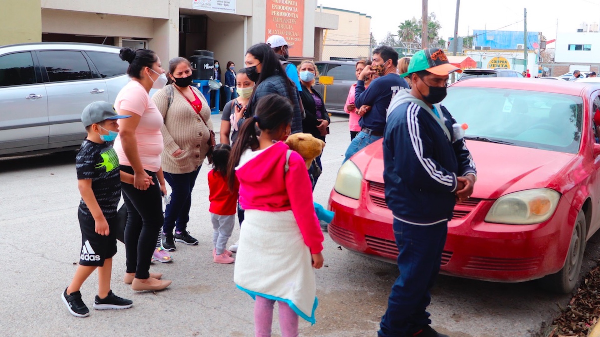 Piden paciencia a migrantes por fallas en sistema electrónico para solicitar asilo en EE.UU. Piden paciencia a migrantes por fallas en sistema electrónico para solicitar asilo en EE.UU.