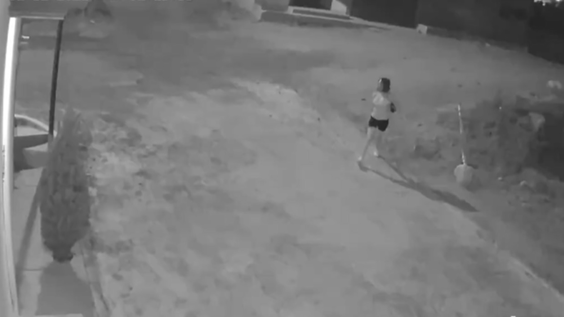#Video Vehículo abandona a mujer maniatada en Ecatepec; detienen al conductor por presunta violación