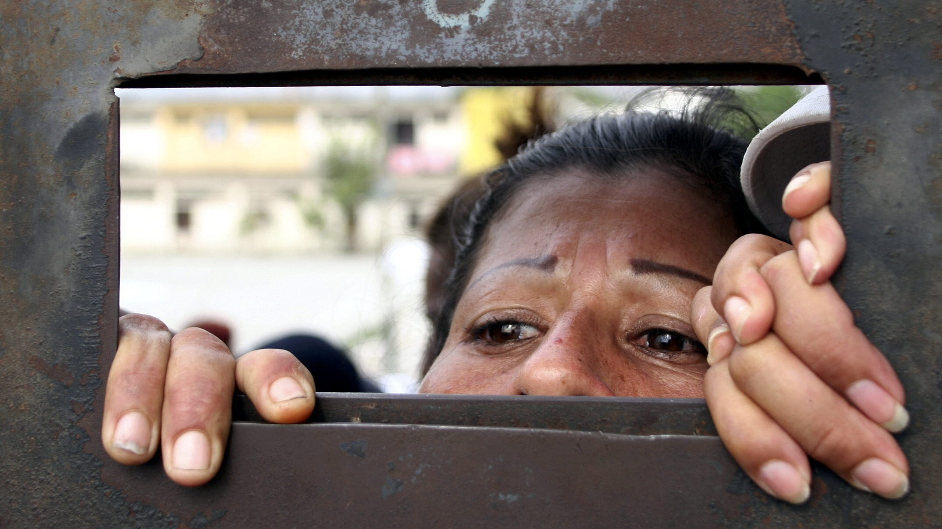 Motines en tres cárceles de Ecuador dejan más de 50 reos muertos