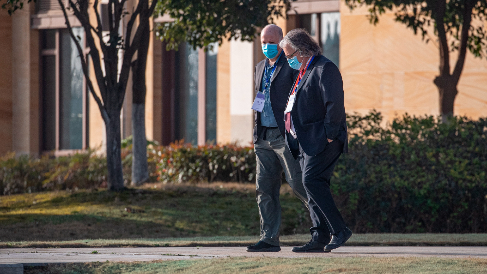 Misión de la OMS visita el laboratorio de máxima seguridad de Wuhan, China
