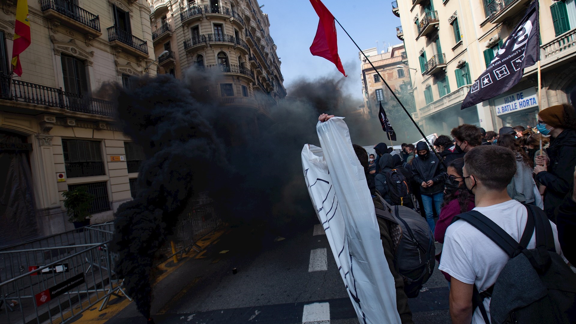 Protestas por detención del rapero Pablo Hasel generan tensión en Gobierno de coalición en España