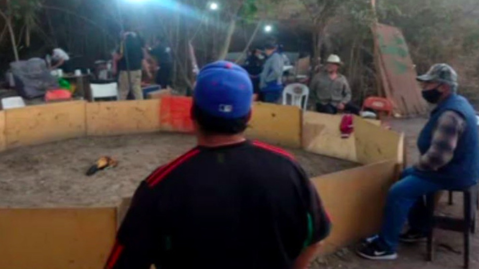 Detienen a 11 tras clausura de palenque clandestino en Escobedo, Nuevo León