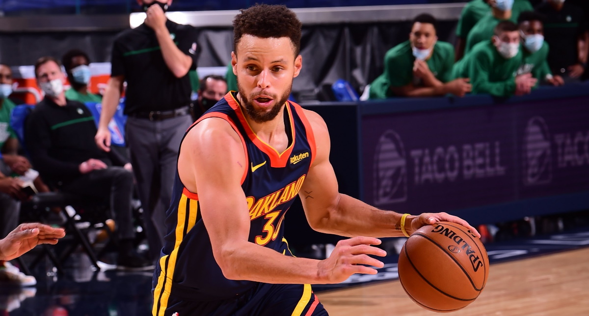 Jugadores de la NBA deberán utilizar cubrebocas KN95 o KF94