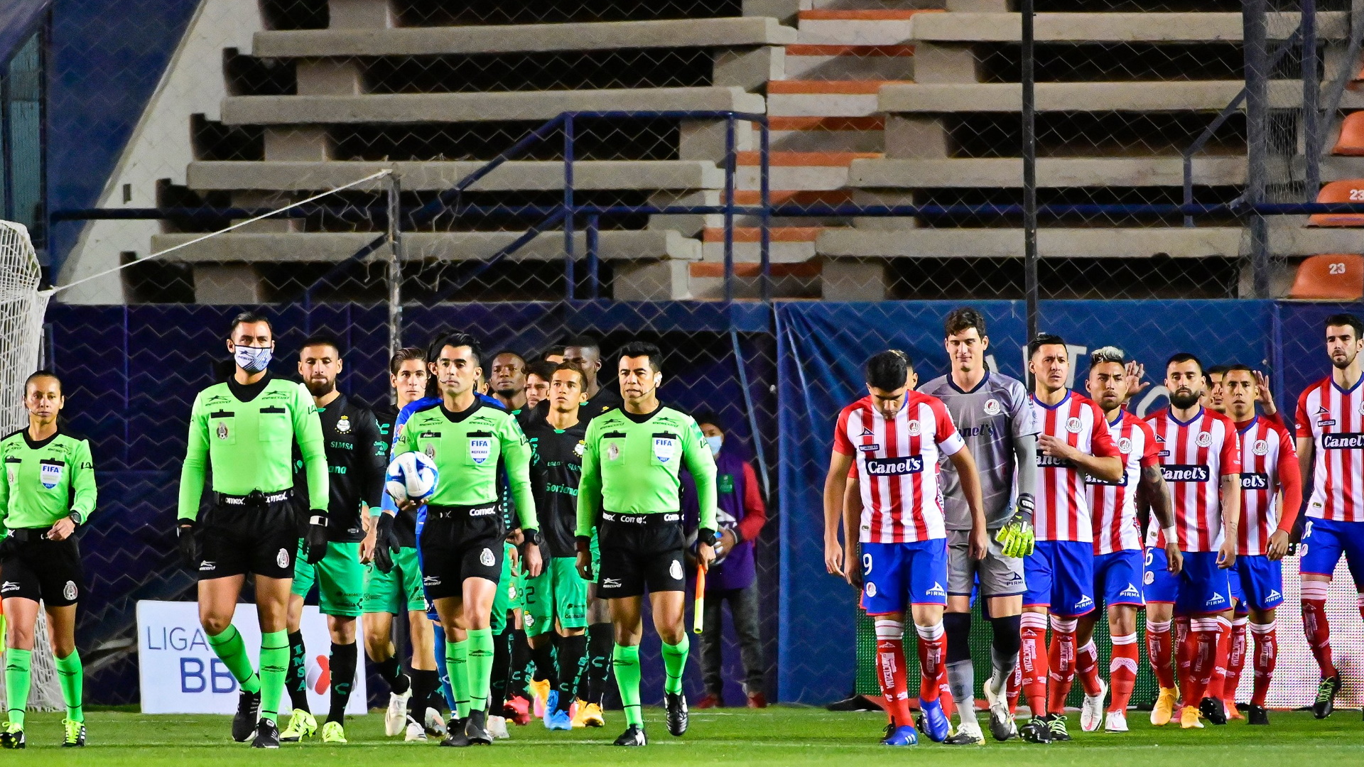 FMF no encontró pruebas de racismo contra Félix Torres, de Santos, en partido ante San Luis