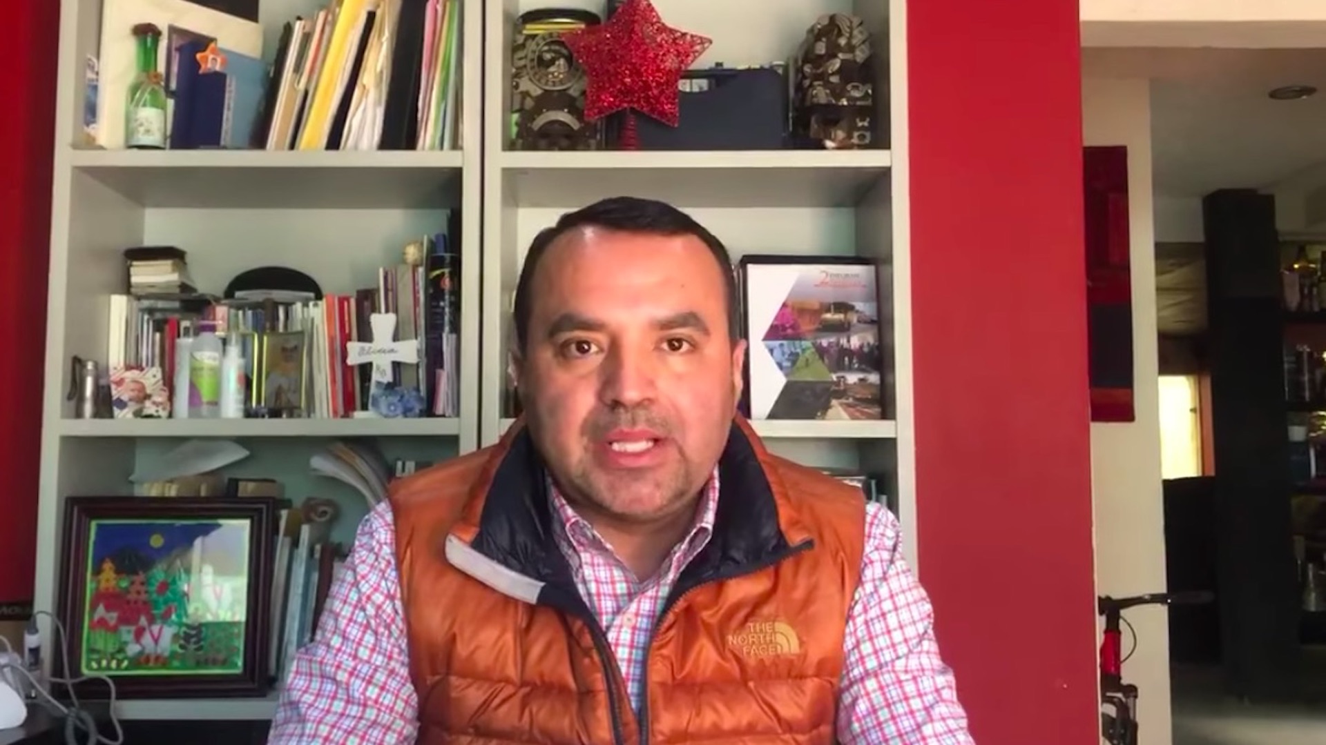 Fiscalía de Jalisco inicia investigación contra alcalde de Tototlán que hizo comentarios inapropiados a víctima de acoso