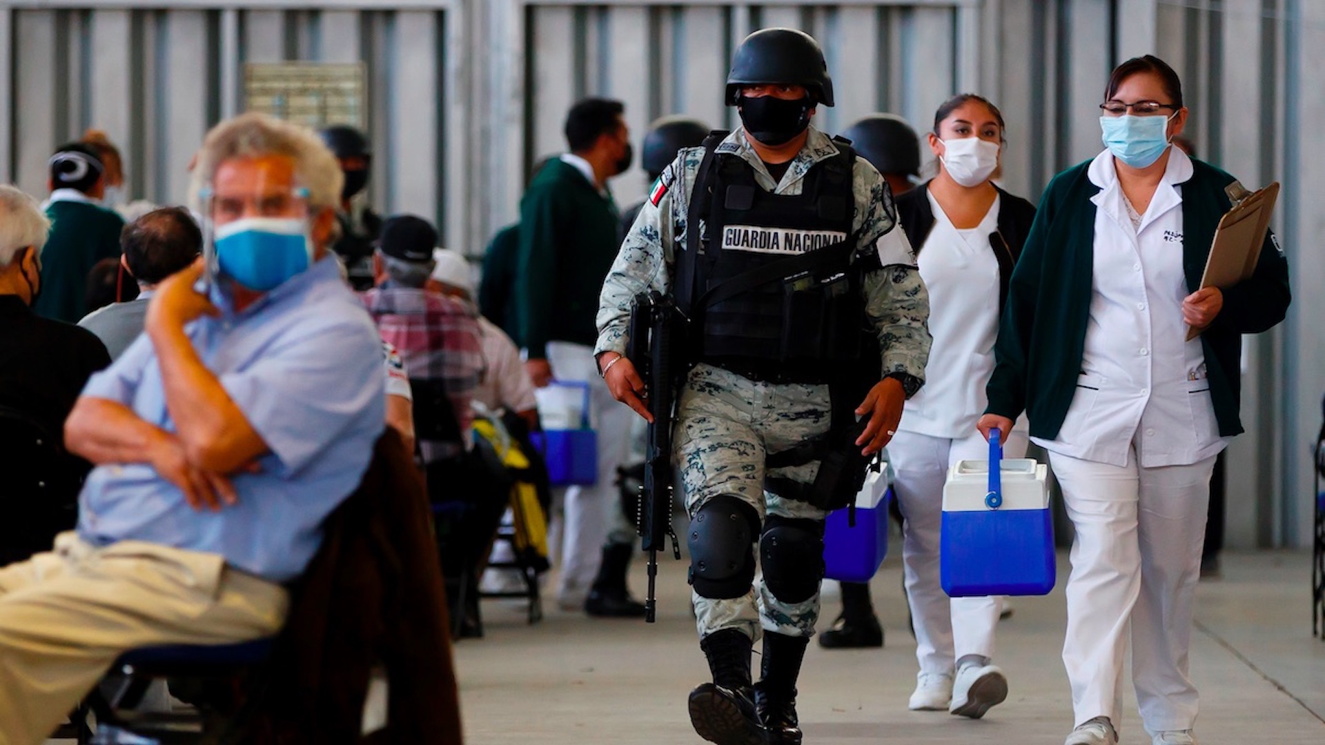 México, a un año del primer caso de COVID-19: 184 mil muertos, una economía maltrecha y esperanza por la vacunación